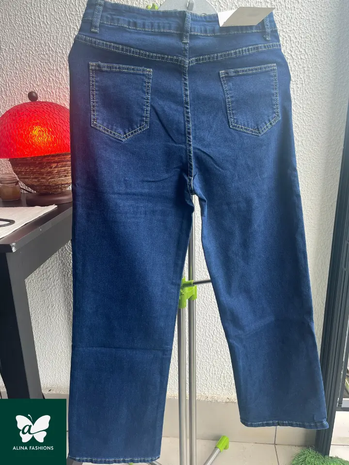 The Trendsetter High-Waist Jeans dark blue - Image 3